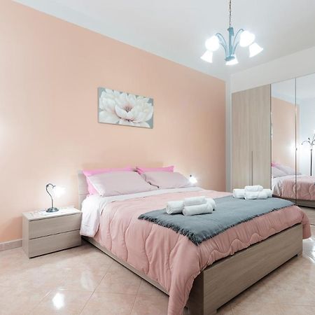 Nina Home - Selfcheck-In Canicattini Bagni Buitenkant foto