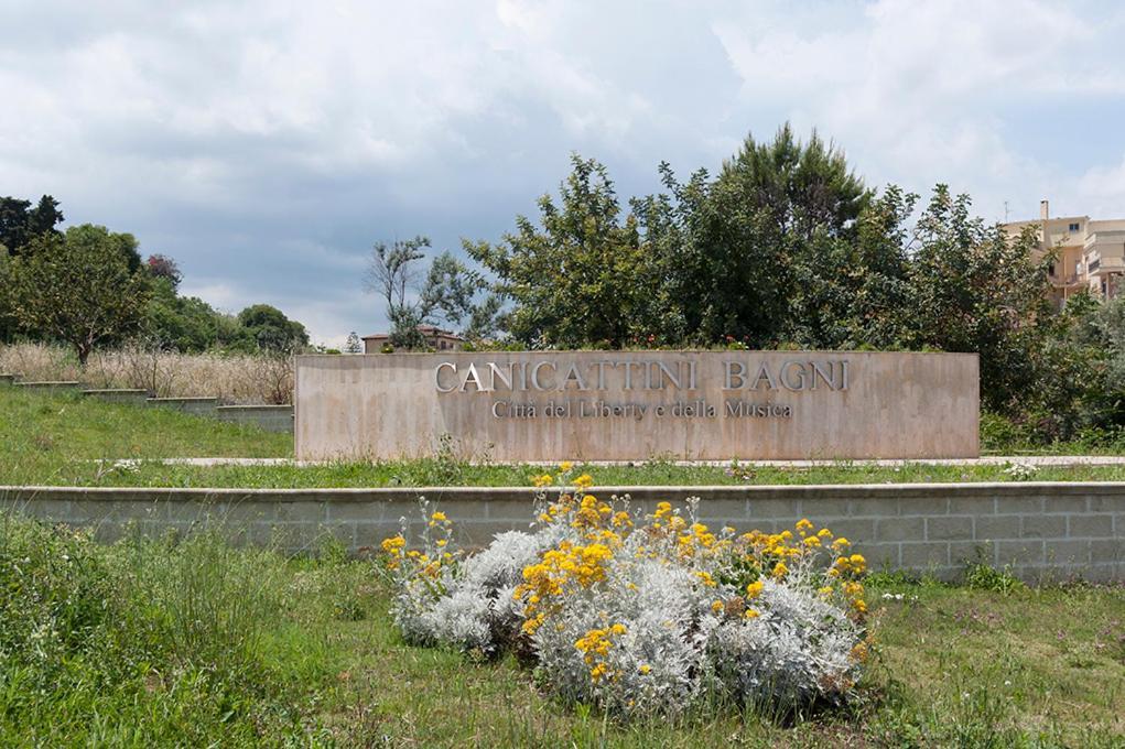 Nina Home - Selfcheck-In Canicattini Bagni Buitenkant foto