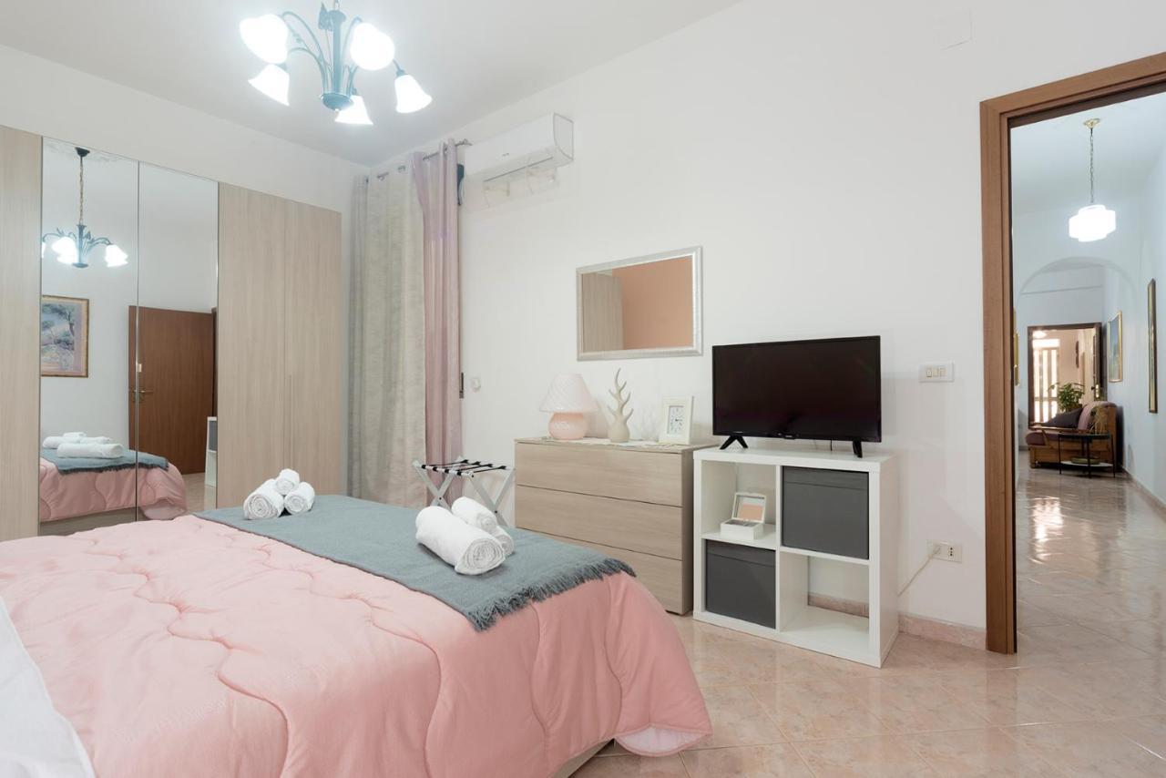 Nina Home - Selfcheck-In Canicattini Bagni Buitenkant foto