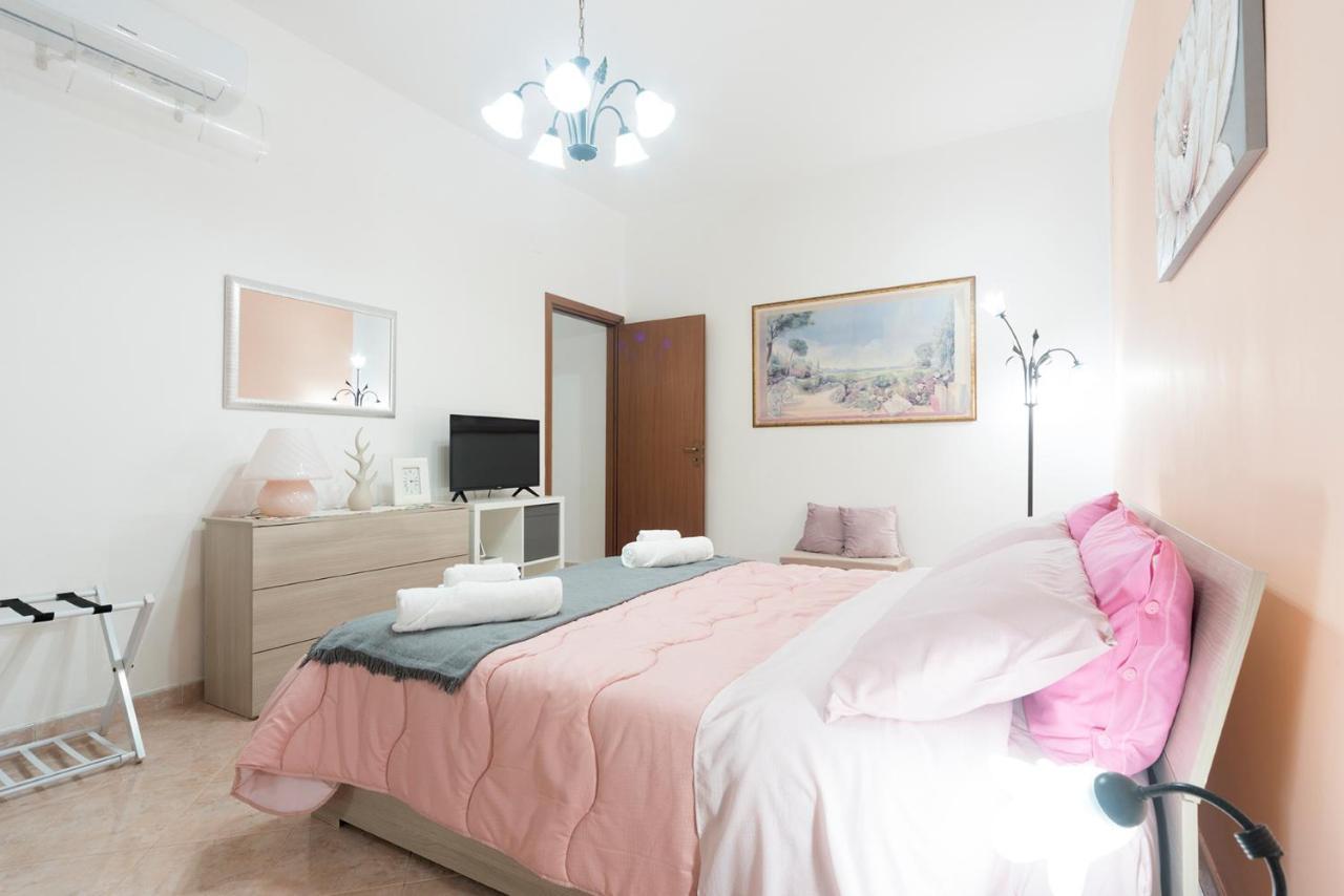 Nina Home - Selfcheck-In Canicattini Bagni Buitenkant foto