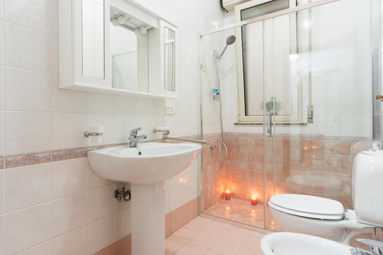 Nina Home - Selfcheck-In Canicattini Bagni Buitenkant foto