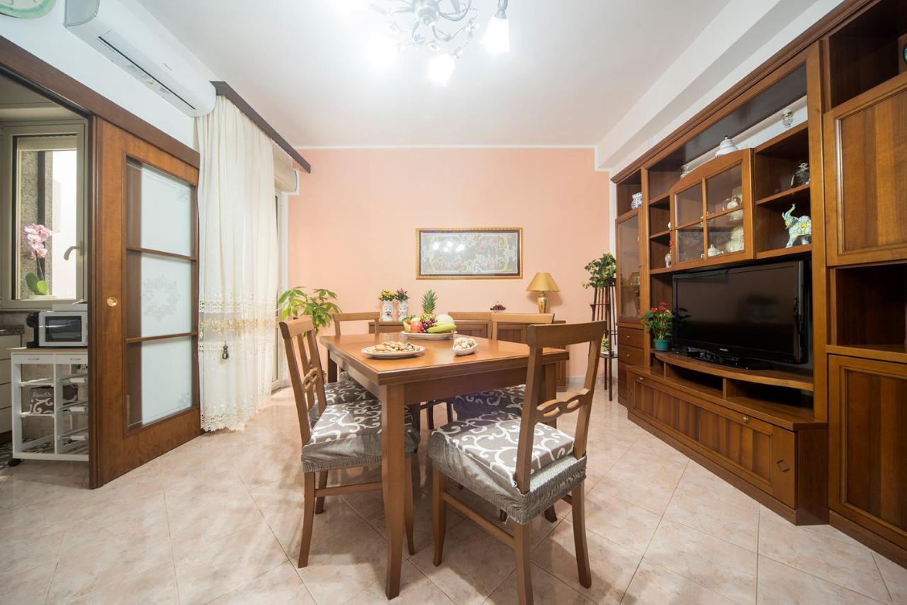 Nina Home - Selfcheck-In Canicattini Bagni Buitenkant foto