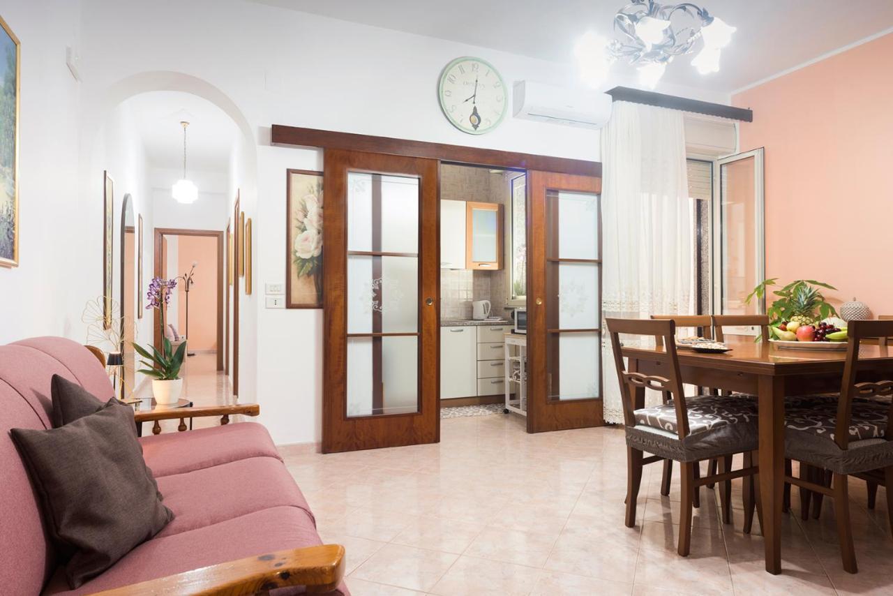 Nina Home - Selfcheck-In Canicattini Bagni Buitenkant foto
