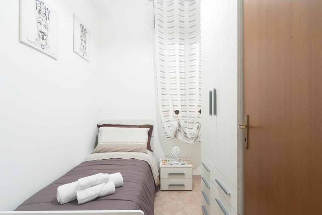Nina Home - Selfcheck-In Canicattini Bagni Buitenkant foto